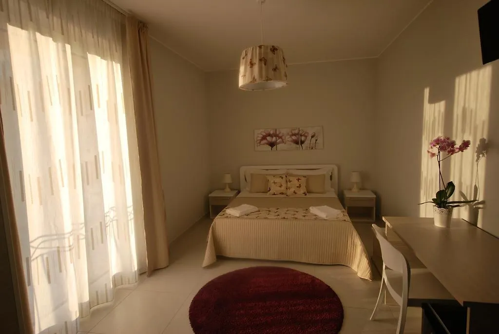 Pietra Bianca Rooms Pachino 0*,  Itália